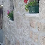 Casa Velha Avelal